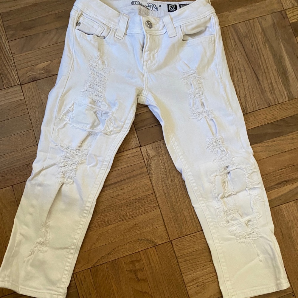 Miss Me Capri Jeans